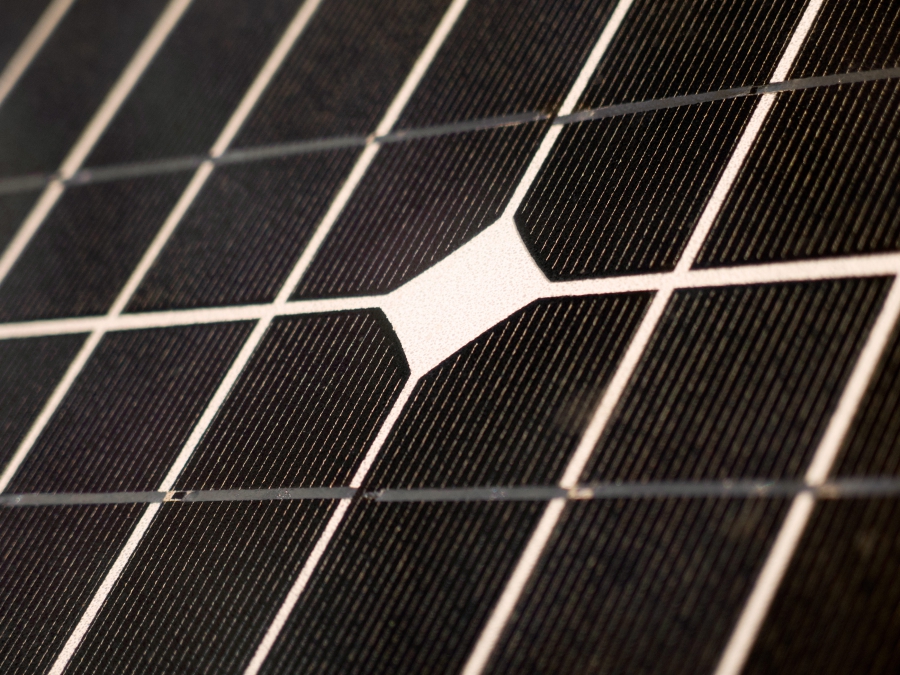 Cos’è l’effetto fotovoltaico che sta alla base degli impianti ad energia solare.